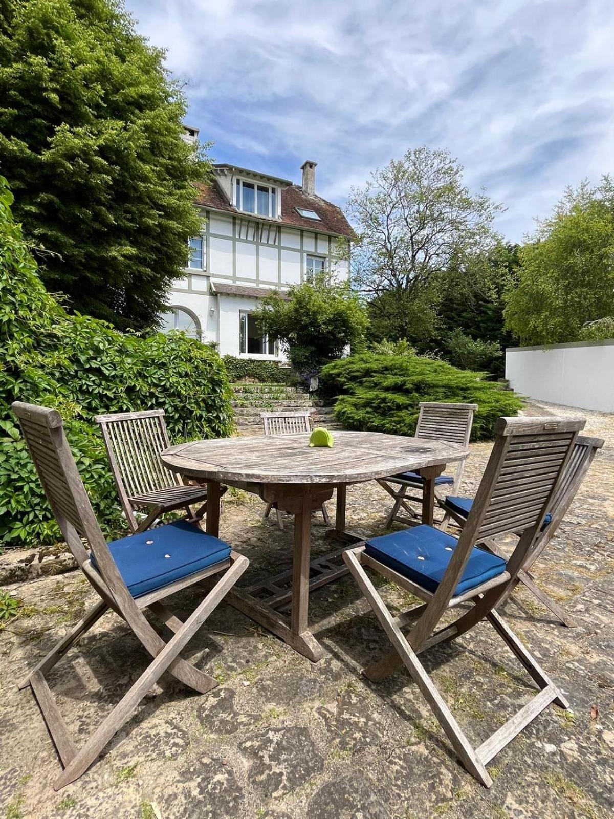 Les Ecuries Bed and Breakfast Recloses Eksteriør billede
